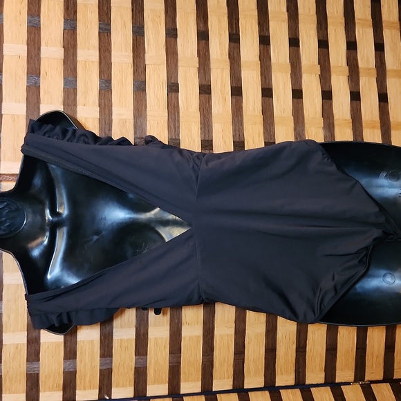 NWT! Catalina swimsuit - Picture 6 of 11